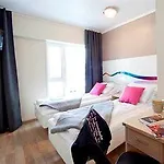 Hotell Stasjonen 2*
