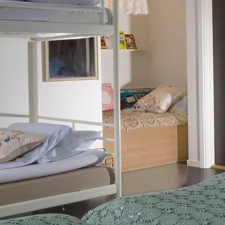 Stasjonen Ξενοδοχείο 2*