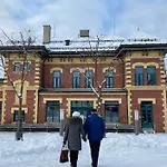 Stasjonen 2*