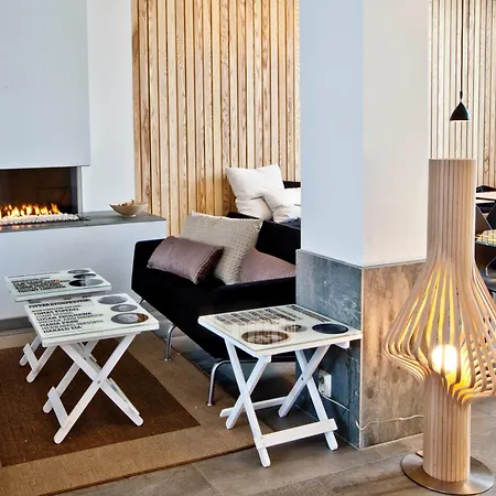 Hotel Stasjonen 2*